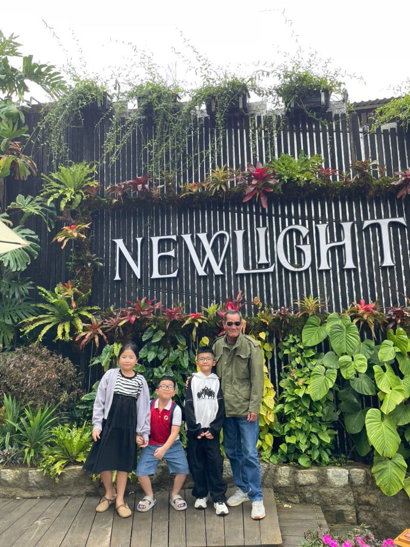 New Light Coffee Đà Lạt – おしゃれ空間、でも駐車に一苦労!?
