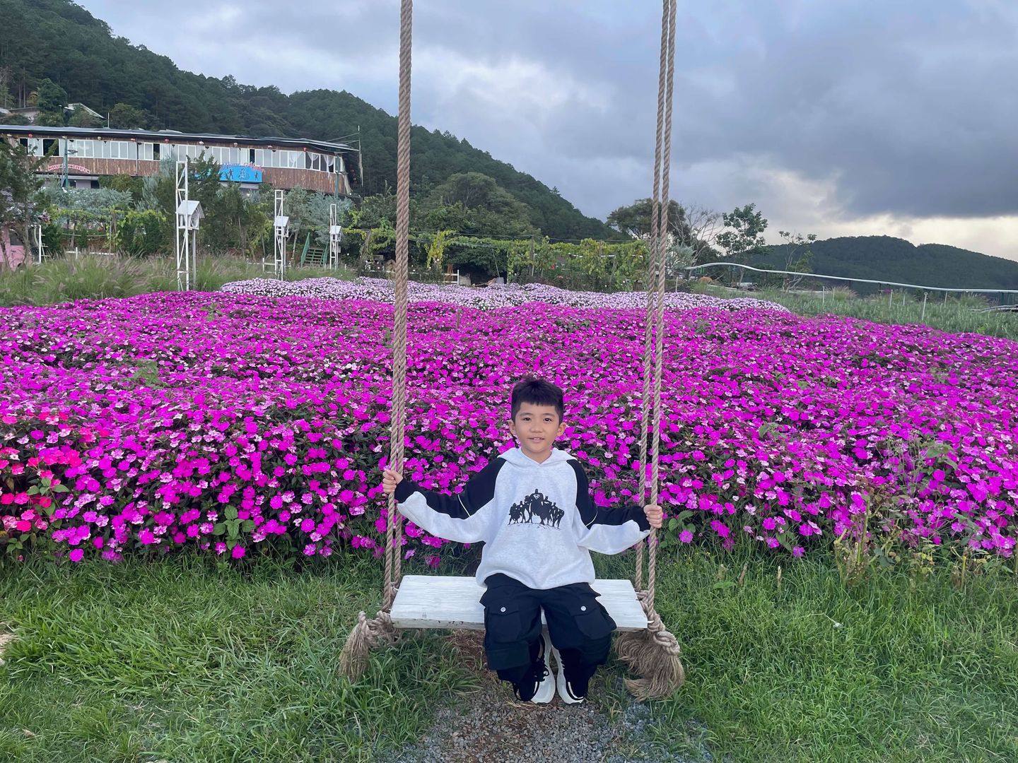 Hong Dalat Valley – Pink Valley Da Lat: Ny persimonodling och utomhusaktiviteter i Da Lat